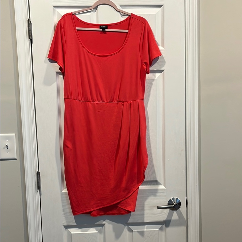 Torrid Red Short Sleeve Dress‎